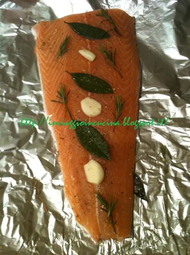 Salmone pronto per il forno