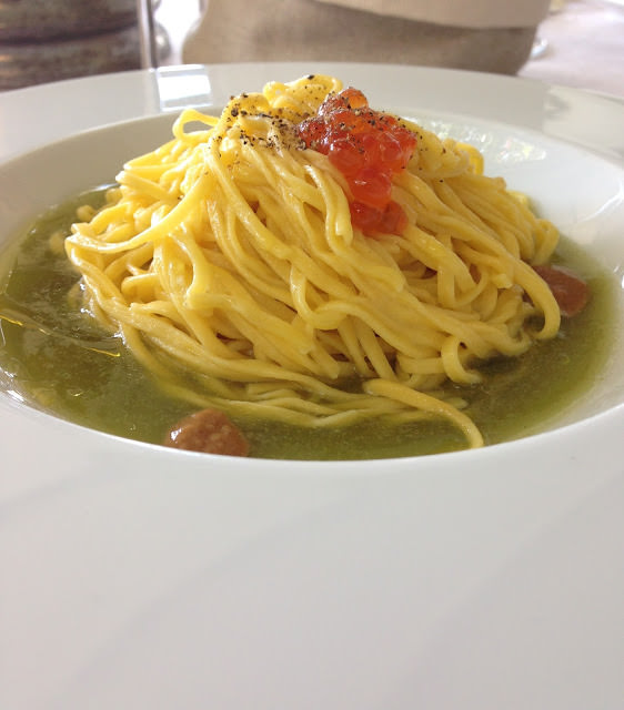 Tagliolini con caviale d'acqua dolce