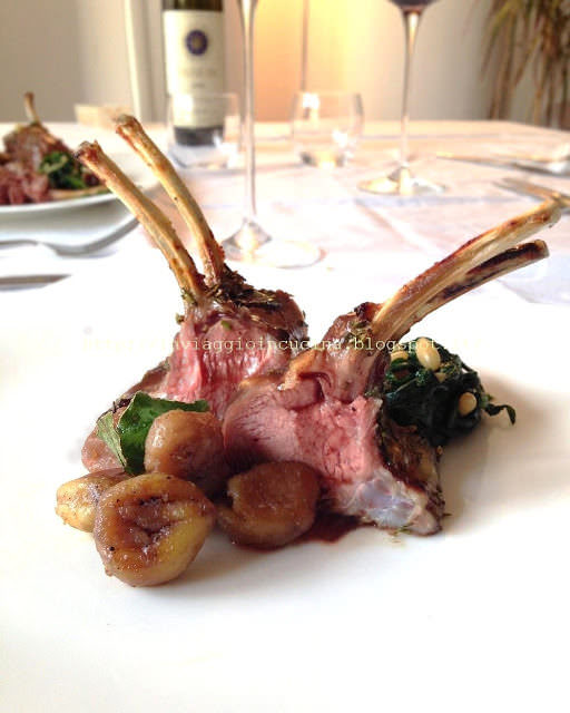 Carrè d'agnello al miele con salsa al vino rosso