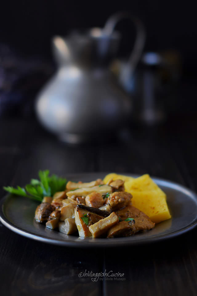 spezzatino con funghi porcini Spezzatino con funghi porcini
