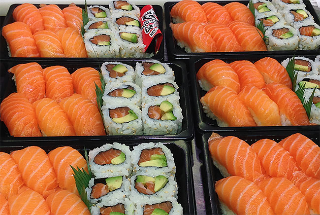 Sushi con salsa di soia al tartufo