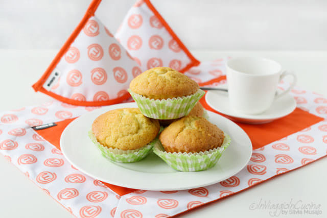 Muffins con uvetta e cannella