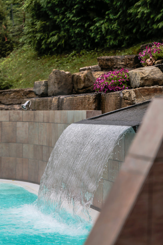 Cascata piscina termale del Roseo Euroterme