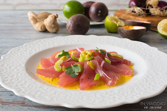 Tuna cheviche with passion fruit
