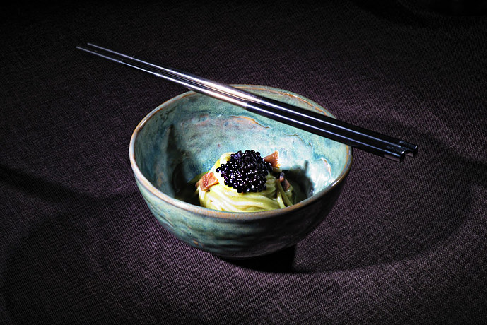 Spaghetti pane, burro e acciughe