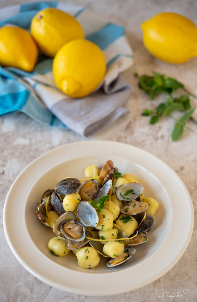 Gnocchi with clams flavoured with mint and lemon Gnocchi with clams flavored with mint and lemon