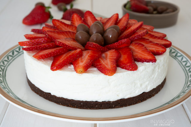 Ricotta cheesecake with strawberries and chocolate Ricotta cheesecake with strawberries and chocolate