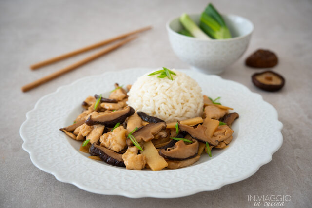 pollo con bambù e funghi pollo con bambù e funghi